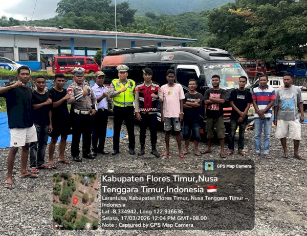 Operasi Ketupat 2026, Sat Lantas Polres Flotim Pantau Arus Lalin di Terminal Lamawalang