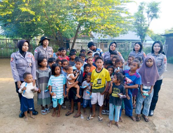 Senyum Kembali Terpancar, Polwan Polwan Polres Flotim Gelar Trauma Healing