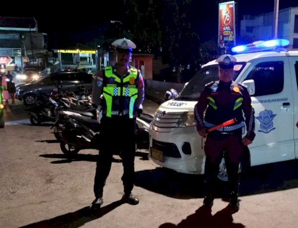 Patroli Lampu Biru Satlantas Polres Flores Timur, Hadir Menjaga Malam Tetap Aman dan Tertib