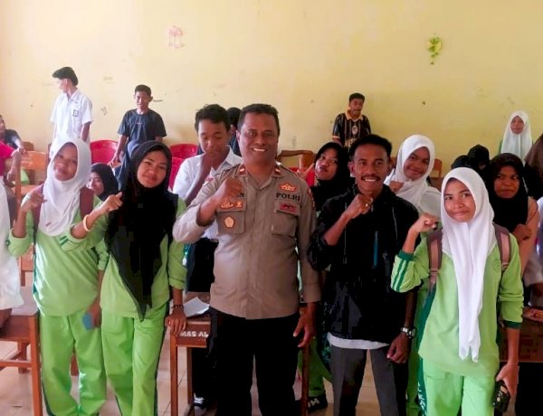 Kapolsek Adonara Edukasi Pelajar MAS Al-Kalam Sagu tentang Bahaya Narkoba