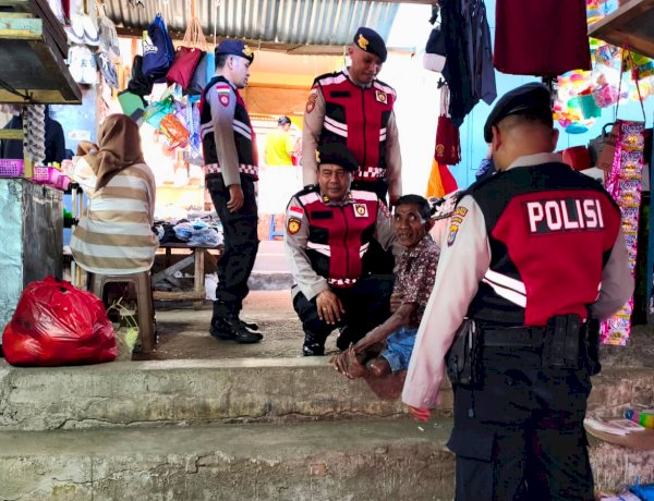 Sat Samapta Polres Flores Timur Gelar Patroli Humanis di Pasar Inpres Larantuka