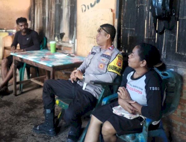 Dari Rumah ke Rumah, Bhabinkamtibmas Pajinian Rawat Kamtibmas Bersama Warga