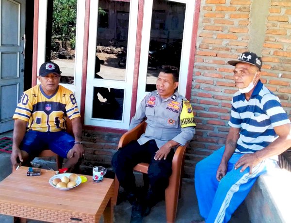 Bhabinkamtibmas Painapang Aiptu Agustinus Towa Ajak Warga Cegah Karhutla