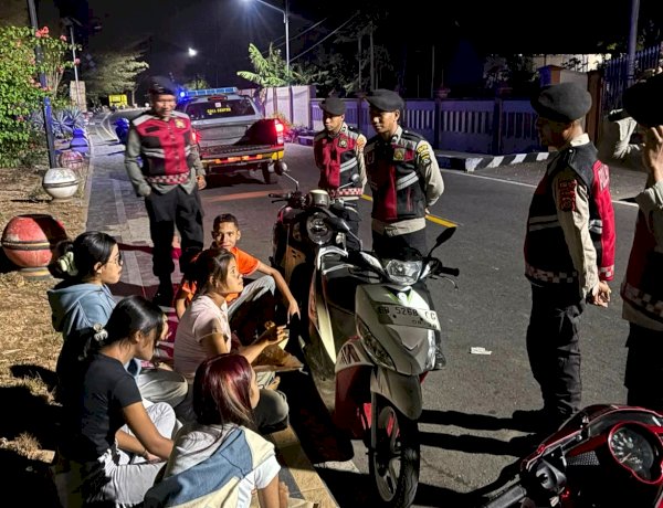Bukan Sekadar Berkeliling, Patroli Malam Polres Flotim Jaga Kenyamanan Warga