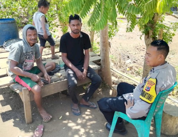 Jaga Generasi Muda, Bhabinkamtibmas Riangkemie Ajak Warga Hindari Miras