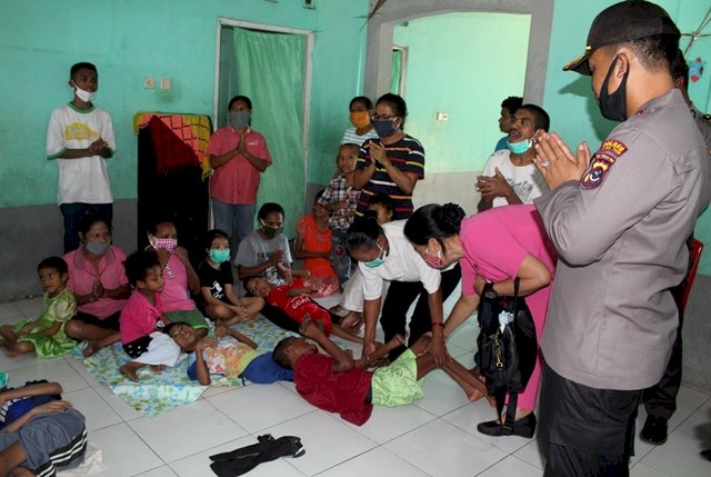 Dalam Rangka Hari Bhayangkara Ke 74, Polres Flotim Laksanakan Anjangsana