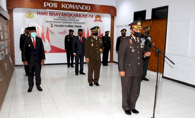 Polres Flotim Laksanakan Upacara Hari Bhayangkara Secara Virtual