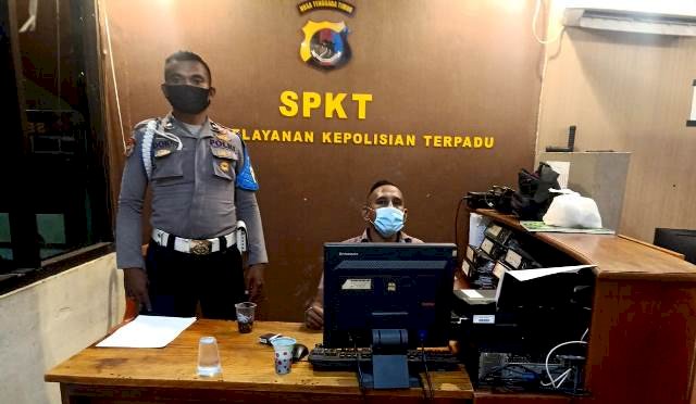 Propam Polres Flotim Secara Rutin Cek dan Kontrol Para Petugas Jaga