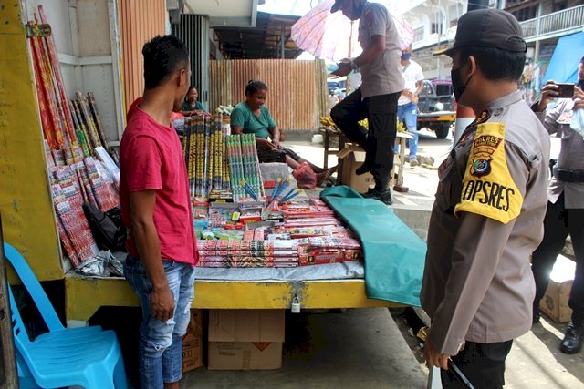 Operasi Pekat Turangga 2020, Kapolres Flotim Terjun Langsung