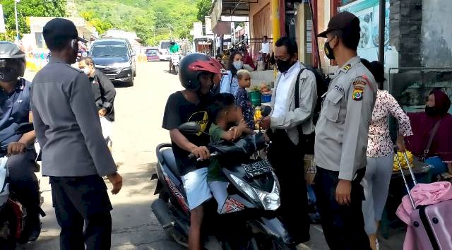 OPS Aman Nusa II, Polres Flotim Gencarkan Operasi Disiplin Memakai Masker