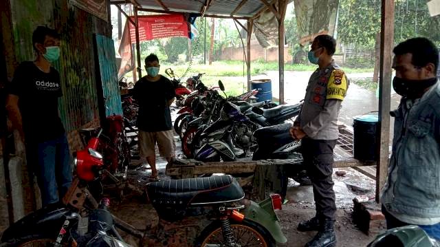 Giat Sambang Komunikasi Oleh Bhabinkamtibmas Bripka Melyanto Y. Mbeo