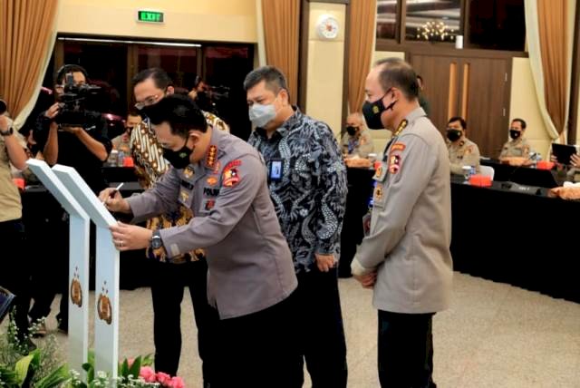 Wujudkan Transparansi, Kapolri Launcing Aplikasi Dumas Presisi