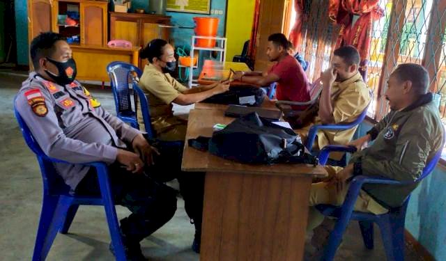 Peduli Desa Binaannya, Bhabinkamtibmas Lakukan Giat Sambang dan Patroli