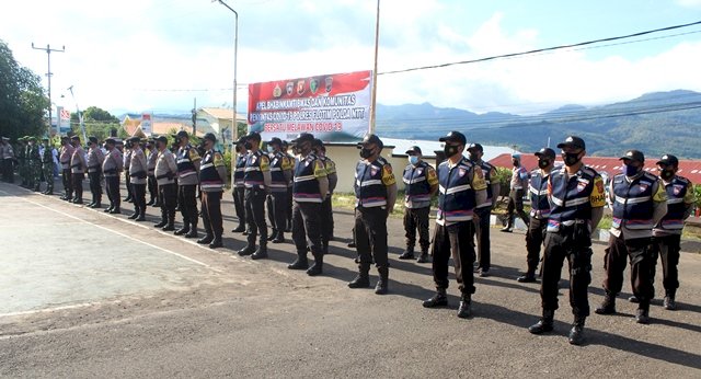 Polres Flotim Gelar Apel Bersama Komunitas Penyintas Covid-19