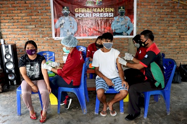 Kerja Secara Ekstra, Capaian Vaksinasi Polres Flotim Kian Terus Merangkat Naik