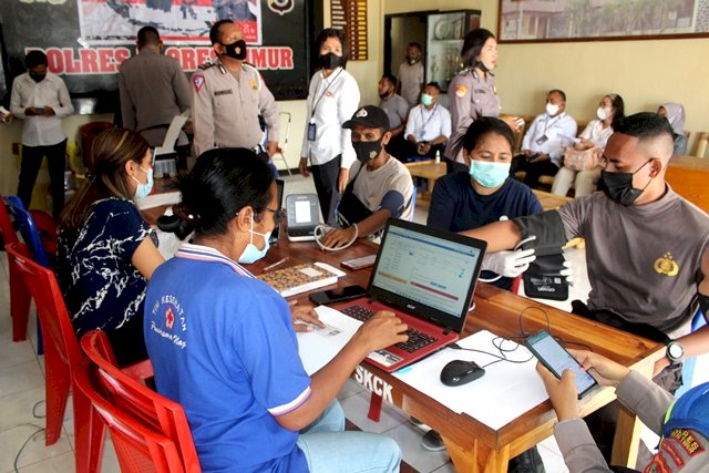 Polres Flotim Kembali Gelar Vaksinasi Booster Bagi Anggota dan Masyarakat