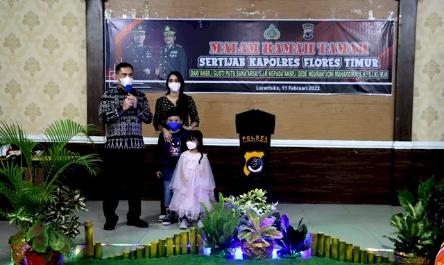 Suka Cita di Malam Ramah Tamah Kapolres Flotim Baru dan Lama