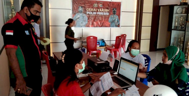 Polres Flotim Kembali Gelar Vaksinasi 1, 2 dan 3 Serta Bosster 1 dan 2 ( Khusus Nakes )