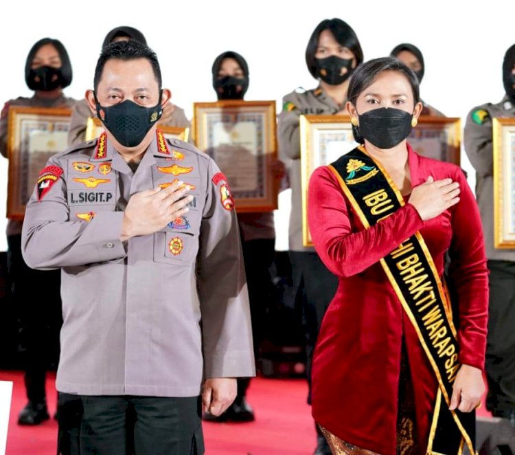 Kapolri Minta Polwan Raih Lagi Kepercayaan Masyarakat Lewat Pendekatan Humanis