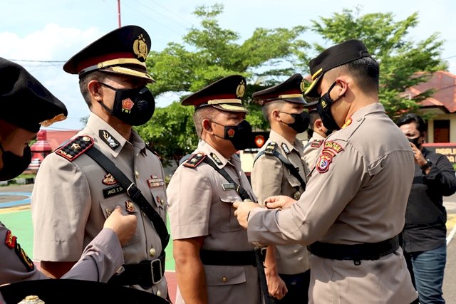 Pimpin Sertijab Wakapolres dan Kasat Reskrim, Kapolres Flotim : Selamat Datang dan Selamat Bertugas Ditempat Yang Baru