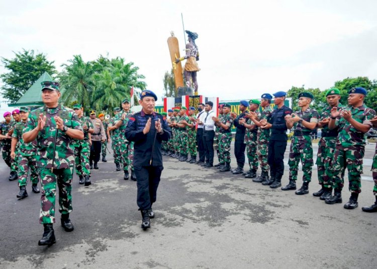 Kapolri Tegaskan TNI-POLRI Kawal Seluruh Kebijakan Pemerintah Terkait Pembangunan Papua