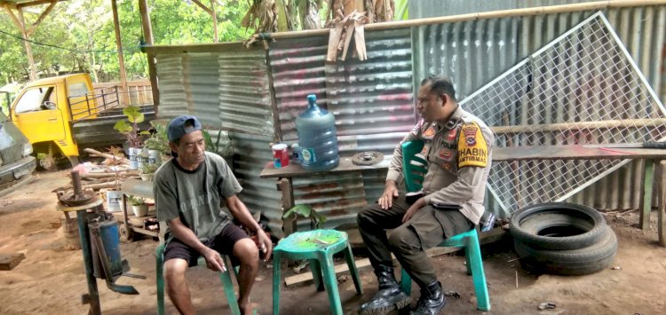 Jaga Kamtibmas, Bhabinkamtibmas Sambang Warga Dan Sampaikan Pesan Keamanan