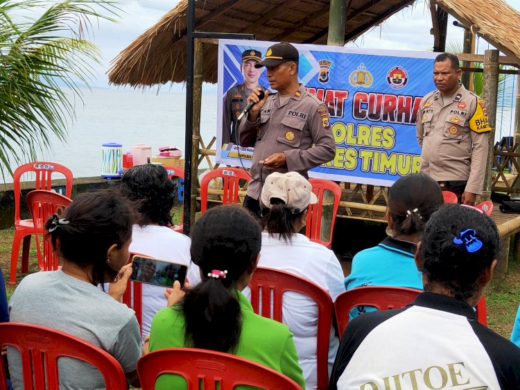 Serap Aspirasi Ibu - Ibu Kelurahan Balela, Polres Flotim Menyelenggarakan Jumat Curhat