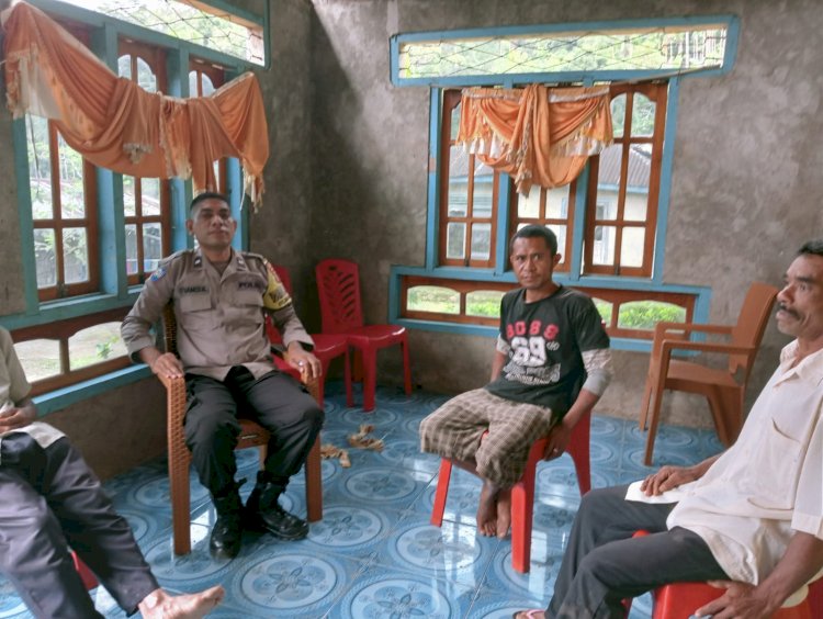 Bhabinkamtibmas sambang warga Desa Binaan, Sampaikan pesan Kamtibmas