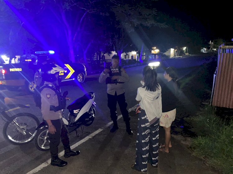 Patroli Lampu Biru Amankan Situasi Kota Untuk Eliminir Ancaman Dan Gangguan Di Wilayah Hukum Polres Flores Timur