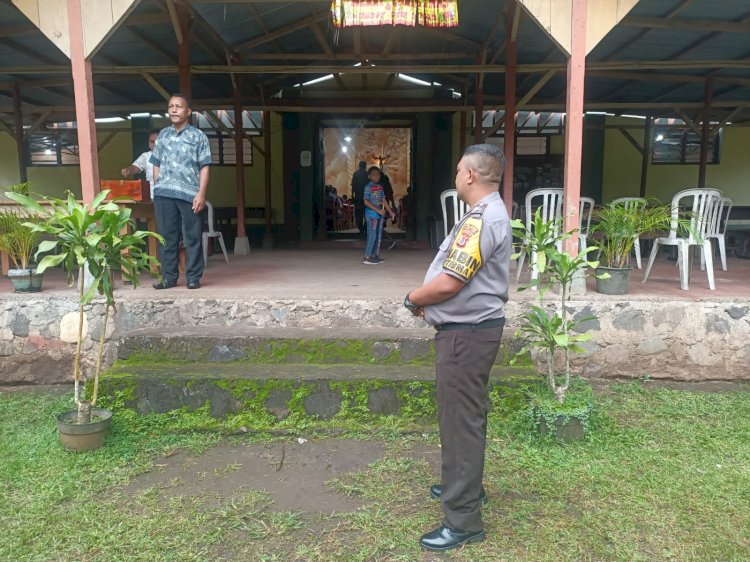 Ciptakan Rasa Aman Dan Kondusif, Bhabinkamtibmas Laksanakan PAM Gereja