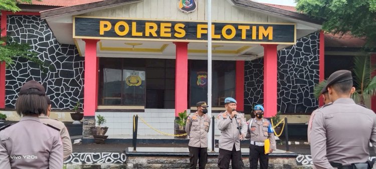 Kasi Propam Periksa  Sikap Tampang Anggota Polres Flotim