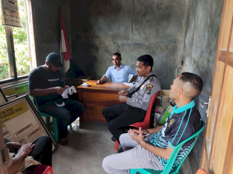 Bhabinkamtibmas Polsek Adonara Sambang Warga Ingatkan Waspada Cuaca Ekstrim