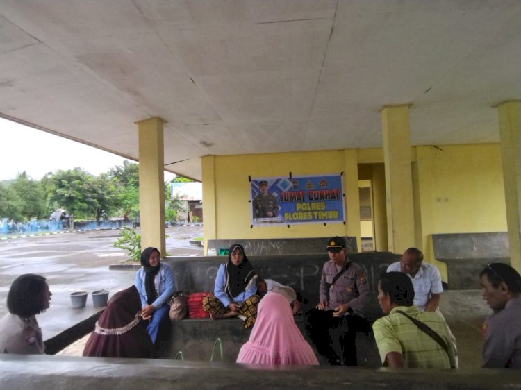Tampung Aspirasi Masyarakat,  Polres Flotim Gelar Jumat Curhat