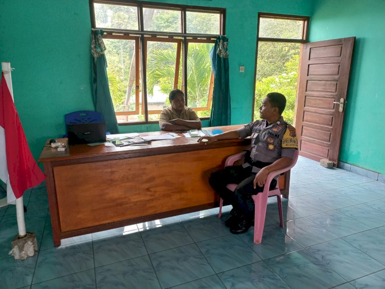 Himbau Kamtibmas Bhabinkamtibmas Polsek Adonara Timur Laksanakan Giat Sambang