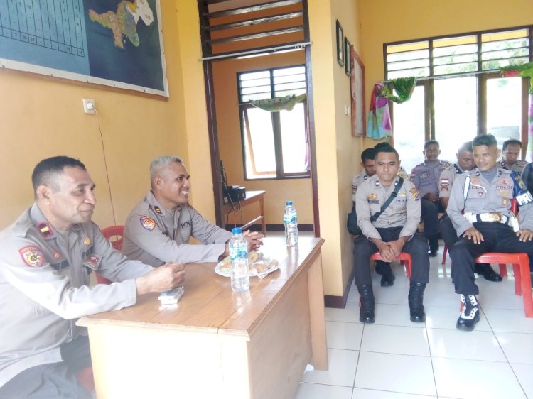 Tim Supervisi Polres Flotim  Semester I Tahun 2023 di Mako Polsek Titehena Kec.Titehena, Kab. Flotim
