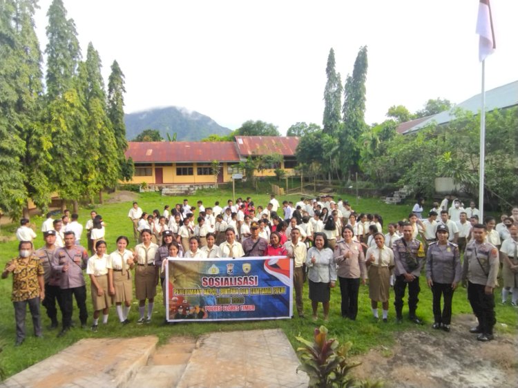 POLRES FLOTIM GELAR SOSIALISASI PENERIMAAN AKPOL, BINTARA DAN TAMTAMA POLRI TAHUN 2023 SEKALIGUS PENYULUHAN KAMTIBMAS CERDAS DALAM BERMEDIA SOSIAL DAN KENAKALAN REMAJA