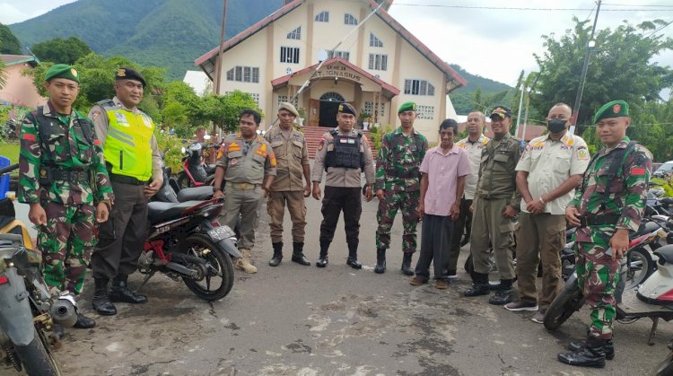 Personil Gabungan Amankan Perayaan Misa Minggu Paskah Di Setiap Gereja Wilayah Hukum Polres Flores Timur