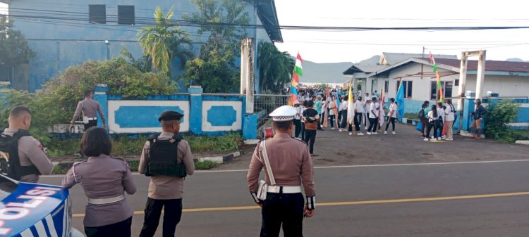 Untuk Memberikan Rasa Aman Dan Nyaman, Polres Flotim Amankan Kegiatan Jalan santai Colour Fun SMPK ST. GABRIEL 2023