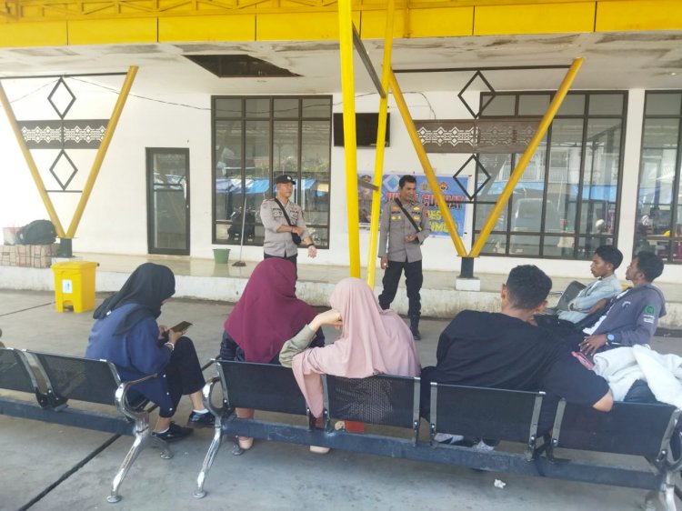 Polres Flotim Gelar Jumat Curhat di Pelabuhan Pelni Larantuka, Begini Respon Masyarakat;