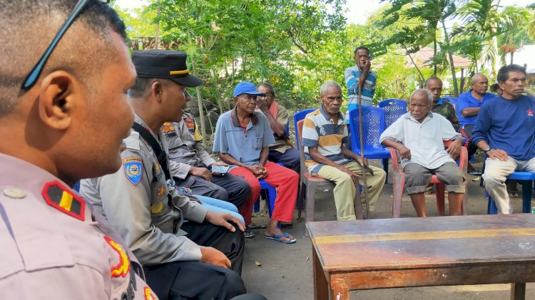 Melalui Kegiatan Jumat Curhat, Kasat Binmas Polres Flotim Dengar Curhatan Warga Desa Ile Padung