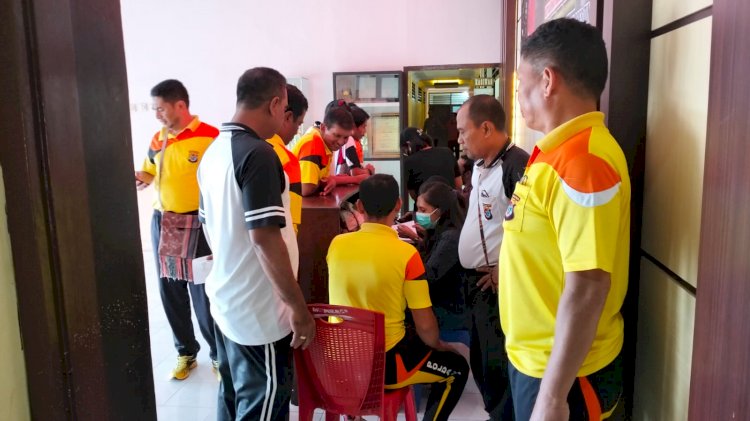 Bhakti Kesehatan Polres Flotim dalam rangka  Hari Bhayangkara ke 77 tahun 2023