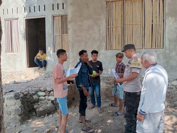 Sebagai Bentuk Kepedulian Kepada Warga Binaannya, Bhabinkamtibmas Melaksanakan Sambang Dan Himbauan Para Pemuda Desa Menanga Tentang Tindak Pidana Perdagangan Orang (TPPO)
