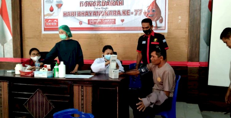 Polres Flotim Laksanakan Giat Donor darah dalam rangka Hari Bahayangkara ke 77 tahun 2023