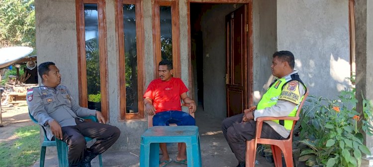 Sambang Dialogis Tokoh Adat Dan Pemuda Desa Waiula, Bhabinkamtibmas Himbau Warganya Untuk Tidak Terprovokasi