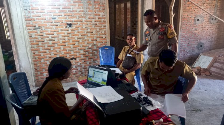 Bhabinkamtibmas Himbau Pemerintah Desa Liwo Bekerja Sama Terkait Pencegahan Tindak Pidana Perdagangan Orang (TPPO)
