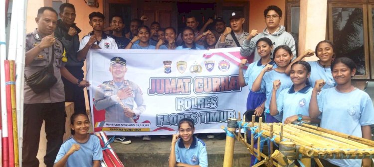 Dalam Jumat Curhat, Bukan Cuma Masyarakat Pelajarpun Diberikan Kesempatan Untuk Memberikan Saran dan Kritik Terkait Kinerja Polri