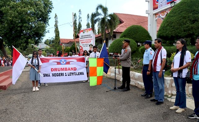 Turut Melepas Karnaval, Kapolres: Warga Flores Timur Sangat Antusias