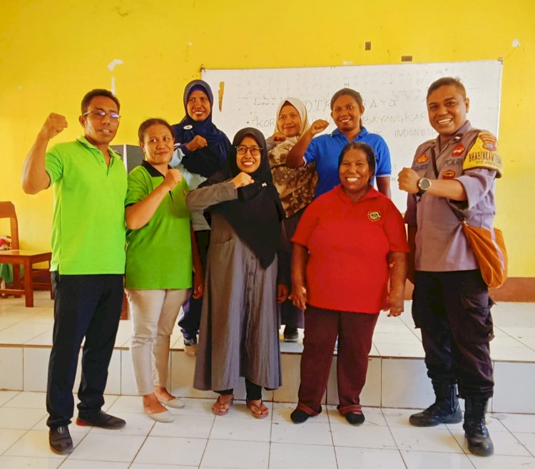 Police Go To School, Bhabinkamtibmas Polsek Adonara Berikan Nasehat Kepada Siswa/i SD N Sagu Dan Juga Himbauan Sejak Dini Akan Bahaya TPPO