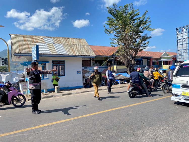 Satuan Samapta Polres Flotim Laksanakan Patroli Rutin di Jalan Lintas Titik Rawan Larantuka