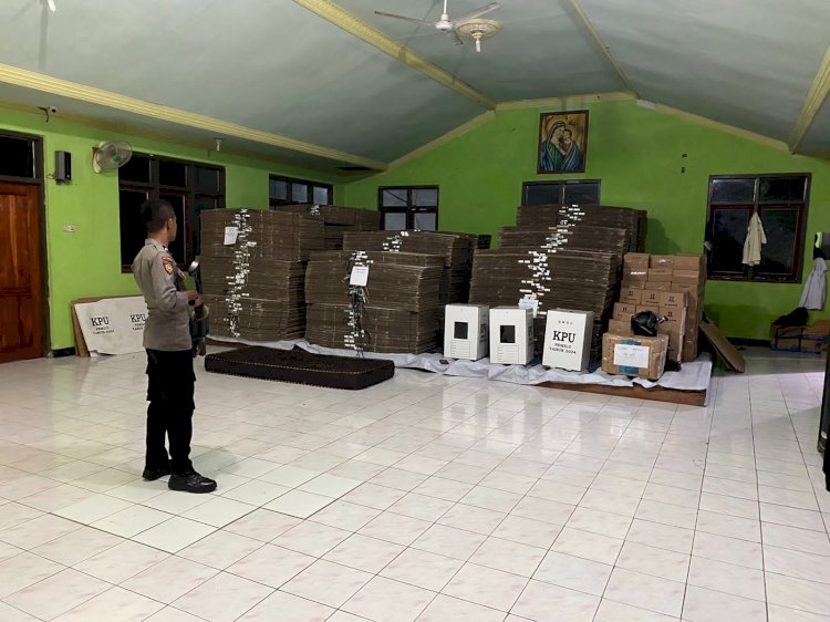 Patroli Dialogis Polres Flotim Sampaikan Pesan Kamtibmas